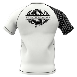เสื้อรัดกล้ามเนื้อสำหรับผู้ชายแบบพิมพ์ลายเต็มตัวด้วยเทคนิค Sublimation พร้อมโลโก้ OEM ตามสั่ง ป้องกันรังสียูวี แขนยาว สำหรับกีฬา BJJ, Grappling, MMA และการต่อสู้ - Product Image 2
