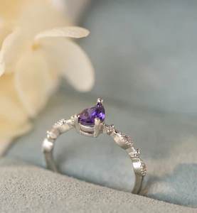 แหวนแต่งงานผู้หญิงเงินแท้ 925 ดีไซน์รูปหัวใจสุดพิเศษ ประดับเพชรทรงลูกแพร์คลาสสิก สีโรสโกลด์ - Product Image 3