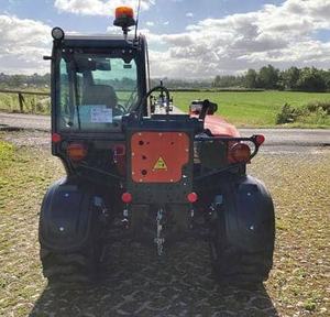 Chariot télescopique Kubota KTH 4815-2 haute puissance, levage de 4,8 m, charge utile nominale de 1,5 tonne, diesel, 4 roues motrices, chariot compact - Product Image 5