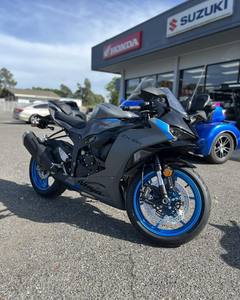 Moto de course sportive 600cc 2026 - Product Image 5