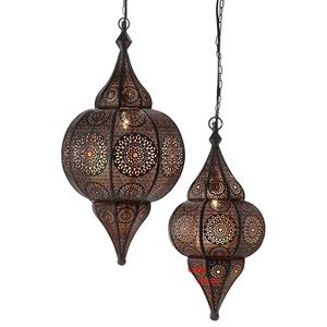 Linterna colgante hecha a mano personalizada con acabado de bronce de alta calidad de Metal galvanizado para bodas y decoración del hogar - Product Image 1