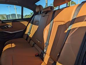 Limpio seminuevo 2023 Serie 3 330i - Product Image 4