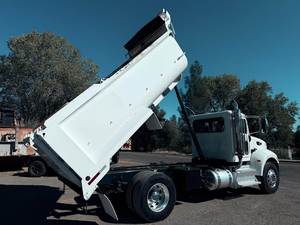 รถบรรทุก Peterbiltts 337 แบบเพลาเดียว ปี 2018-2020 มือสอง - 340 แรงม้า, เกียร์ธรรมดา 10 สปีด, กระบะยกสูง 13.5 ฟุต รถบรรทุกมือสองขายทั่วโลก - Product Image 3