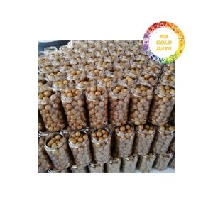 Limes salées et marinées de qualité supérieure du Vietnam soigneusement préparées et emballées dans des bocaux en plastique scellés pour une longue durée de conservation - Product Image 2