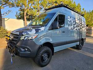 Sprinter 2500 4x4 2022 ~7,800 Millas, Turbodiésel V6, 4WD, Conversión a Camper - Product Image 3