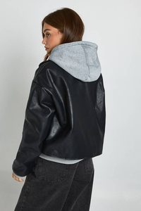 Chaqueta de Motocicleta de Cuero para Mujer, Transpirable, Tejida, Elegante, Ajustada, Diseño Personalizado al por Mayor, Pakistán - Product Image 2