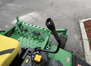 Cortadora de Césped con Asiento John Z970R en Venta, Envío Gratis, Motor de Gasolina de 40HP, Plataforma de Corte Profesional de 72 Pulgadas, Máquina Comercial para Cortar Césped - Product Image 6