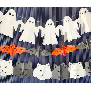 Guirnalda de Murciélagos y Arañas para Halloween, Decoraciones Colgantes de Pared, Plástico Naranja y Negro, Decoración para Fiestas - Product Image 1