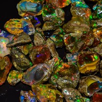 Opale de feu éthiopienne naturelle authentique, pierre précieuse brute, change de couleur, révèle un éclat multicolore vif, pour la fabrication de bijoux