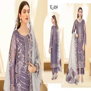 ชุดเดรสปักลายสำหรับผู้หญิงคอลเลกชั่นล่าสุดของ Ramsha คอลเลกชันล่าสุด - Product Image 6