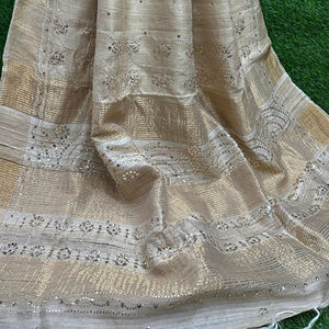 Saree en soie Pure Desi Tussar avec Mukesh Work & Blouse Style traditionnel pour mariages et fêtes vêtements indiens et pakistanais - Product Image 1