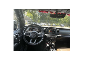 Certificado seminuevo 2023 Jeep Wrangler Unlimited Rubicon 4 puertas 4X4 - Product Image 2