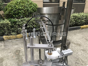 Nueva máquina de llenado de líquidos de vinagre neumática automática Llenadora de botellas eléctrica de 6 cabezales Bomba de fácil operación para bebidas - Product Image 4