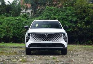 Changan CS55 Plus 2026 Blanc SUV Vue Avant Véhicule à Énergie Nouvelle - Product Image 1