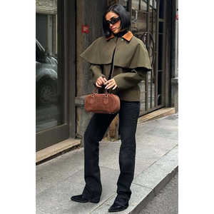 Chaqueta estilo gabardina con detalles de terciopelo para mujer, modelo 7076-08 - Product Image 2