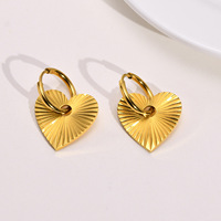Bijoux géométriques en acier inoxydable plaqué or 18 carats pour femmes à la mode en chrome coeur Design Zircon exagéré en chrome coeur
