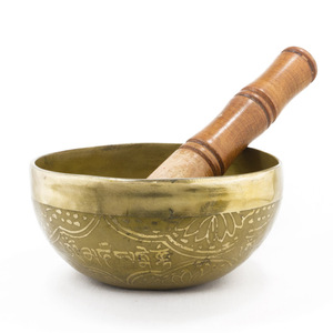 Fabricant de bol chantant en laiton fait à la main religieux antique de qualité supérieure nouveau bol chantant tibétain de conception pour la méditation et la guérison - Product Image 5