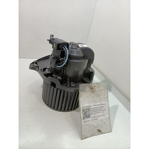 MOTEUR DE VENTILATION DE CABINE DACIA Sandero Série NT2763632712 H4D480 bifuel/gaz 999 (21>) - Product Image 3