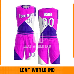 Ensemble de maillots de basket-ball réversibles pour hommes avec tissu respirant à séchage rapide Vêtements de sport personnalisables Idéal pour les jeux d'équipe - Product Image 4