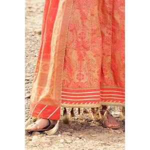 ชุดผ้าลอนพิมพ์ลายทองและเคลือบเงาแบบ 3 ชิ้น ไม่เย็บติดกัน พร้อมตกแต่งกระดุม รุ่น CL-52358-B - Product Image 4