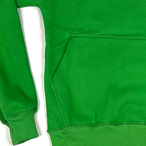 เสื้อฮู้ดฟลีซพรีเมียมสีเขียวสำหรับทุกเพศ สีชมพูแซลมอน ลายทวิล ตัวอักษร กระเป๋าจิงโจ้ ขอบแขนเสื้อแบบริบ ซับในสองชั้น ฮู้ดบุสองชั้น 100% - Product Image 3