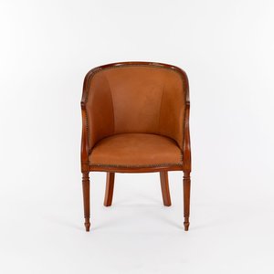 Sillón Jessica de Estilo Mid-Century en Madera de Caoba Sólida y Cuero Sintético con Incrustaciones de Madera y Acabado en Nogal - Product Image 2