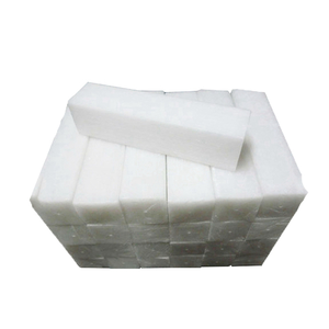 Cera de parafina cruda 58/60 en forma sólida Blanco puro 25 kg/bolsa para aplicaciones de recubrimiento - Product Image 1