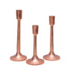 Fabricante y distribuidor Juego de tres artículos de mesa hechos a mano de metal en relieve Portavelas DE BODA Pieza central para bodas - Product Image 2