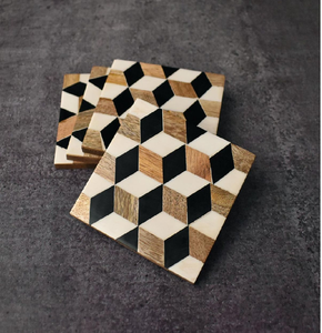 Posavasos hexagonales de madera con un diseño detallado de rosa de mar. Disponible a precios de mayoreo. - Product Image 6