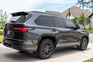 TOYOTA SEQUOIA PLATINUM 2023 USADO, Volante a la Izquierda/Derecha - Product Image 2