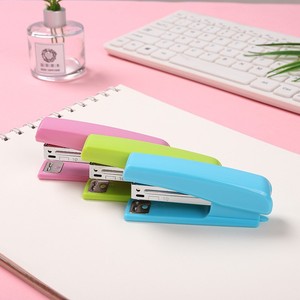 #10 Stapler bao gồm 3 loại màu sắc No.10 <span class=keywords><strong>mini</strong></span> văn phòng Máy tính để bàn <span class=keywords><strong>staplers</strong></span> - Product Image 2