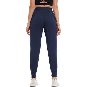 Nouveauté Vêtements de sport de haute qualité pour femmes, pantalons de survêtement personnalisés avec poches latérales, décoration peinte à l'avant - Product Image 2