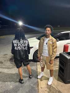 Veste à capuche zippée extérieure imperméable Ensembles courts pour hommes Costumes coupe-vent pour hommes Couleur unie Pluie Ensembles courts en nylon léger pour hommes - Product Image 3