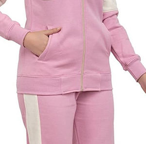 Cómodo chándal de dos piezas para mujer para gimnasio y ejercicio físico informal, conjunto al por mayor con cuello levantado con logotipo frontal personalizado - Product Image 5