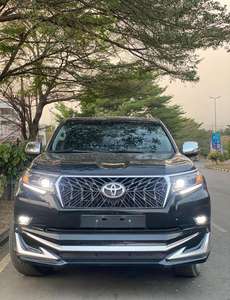 Toyota Land Cruiser Prado SUV Híbrida 2020 - Product Image 2