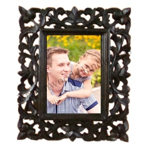 Marco de fotos de madera MDF tallado a mano elegante Color negro para mostrar momentos favoritos-Suministro a granel en línea para vendedores - Product Image 2