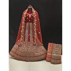 Velours de style Bollywood Lehnga Choli avec paillettes de fil à broder Duppta pour femme disponible au meilleur prix - Product Image 2