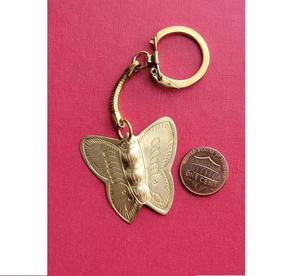 Porte-clés en bois de qualité supérieure avec accents métalliques dorés, élégant porte-clés - Product Image 3