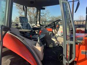 Tracteur M7060HDC 2024 : Puissance, Précision et Performance pour l'Agriculture Moderne - Product Image 5