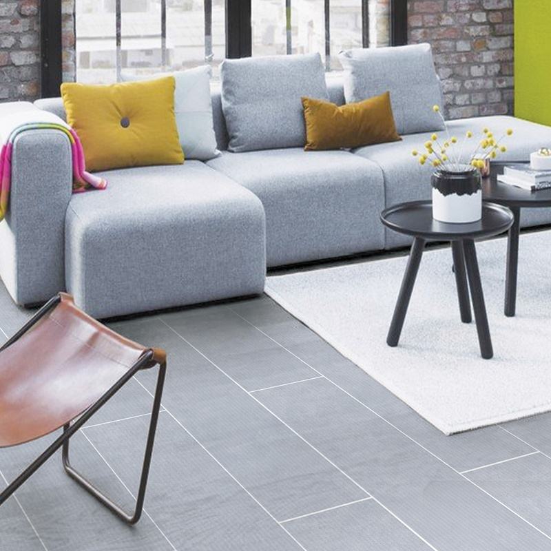 สีเทาอ่อน