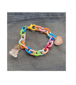 Compromiso de mujeres y niñas usa pulsera de resina aspecto clásico joyería de moda de calidad duradera a un costo asequible - Product Image 5