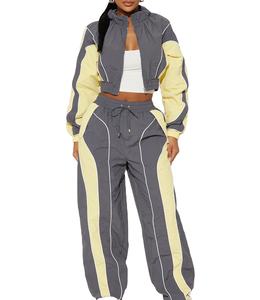 Latest Arrival Women's Tracksuit 100% Polyester Material Casual Wear Windbreaker Tracksuit Full Length Custom Logo 2026 - Product Image 1