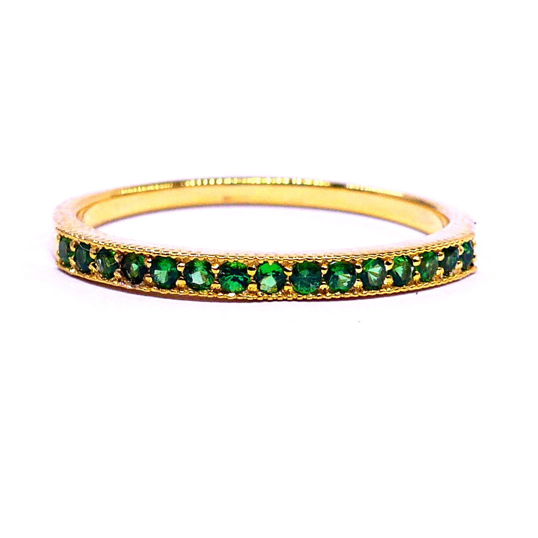 สีเขียว