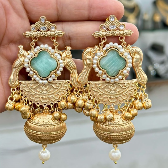 ทะเลสีเขียว