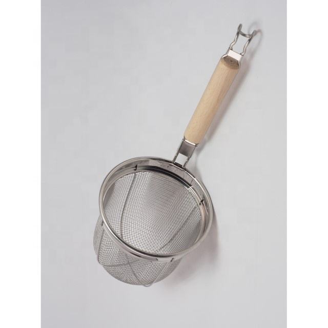 L-0218 Basket Noodle Strainer Plain Wood Handle
