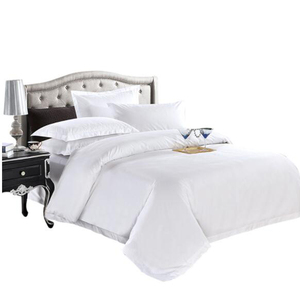 Vente en gros de draps de lit en satin de coton 100% personnalisés ensemble de literie pour hôtel de haute qualité King Size motif solide imprimé bambou rempli de soie - Product Image 1
