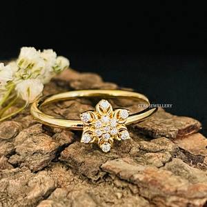 14K แหวนดอกไม้หินหลายเม็ดสีทองธรรมชาติ - Product Image 1