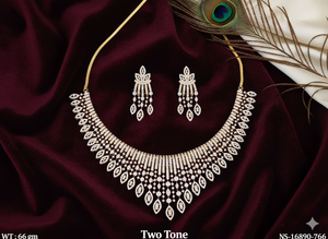 Ensemble de colliers de luxe AD pour femmes Collier de créateur de bijoux de mariée indiens traditionnels de qualité supérieure pour les mariages et les fêtes - Product Image 2