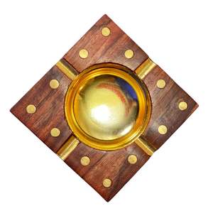 Cenicero cuadrado de madera hecho a mano, cenicero de madera artesanal para cigarros, cenicero artesanal de madera al por mayor - Product Image 1