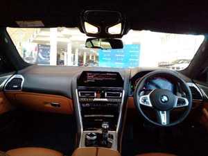 Véhicules d'occasion à faible kilométrage - BMW 840D XDRIVE SEDAN - Product Image 2